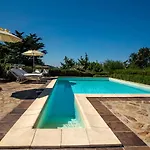 Uno Spazio Di Incontaminato Con Piscina בית נופש קוסטה פרדיסו