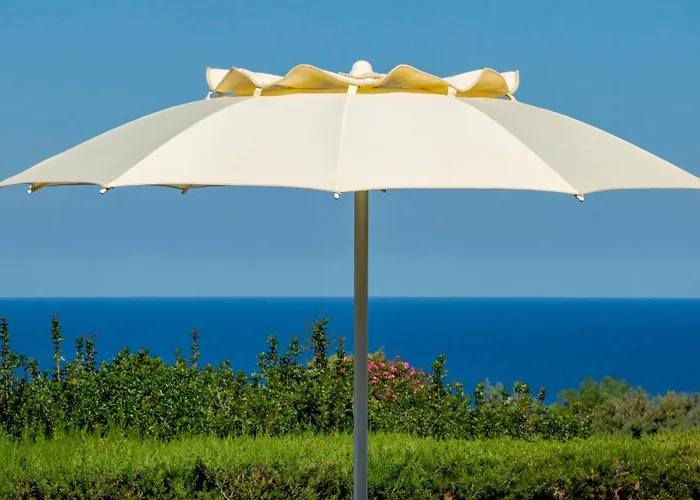 Дом отдыха Uno Spazio Di Incontaminato Con Piscina Коста-Парадисо