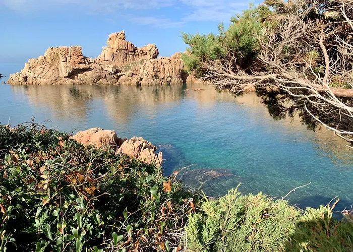 Uno Spazio Di Incontaminato Con Piscina * Costa Paradiso